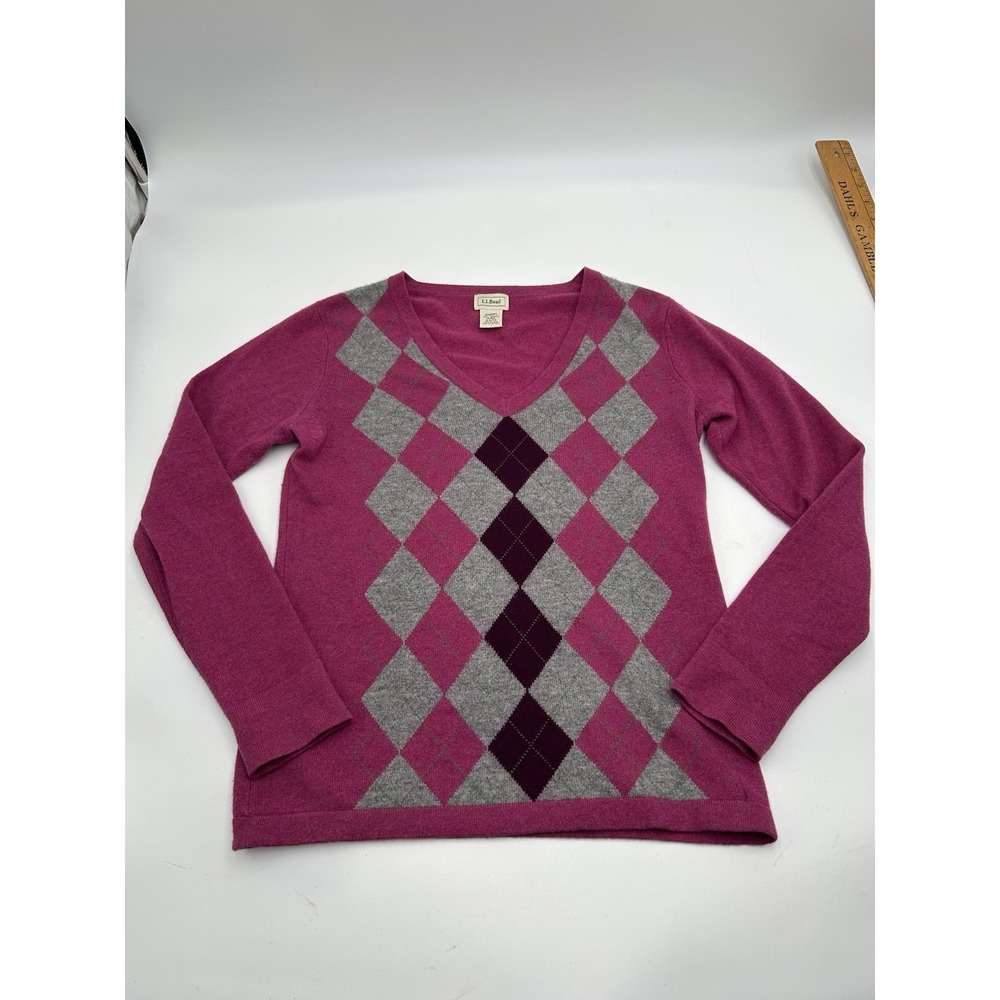 L.L. Bean 100% Cashmere Argyle V-Neck Sweater - Pink & Grey - Size Medium